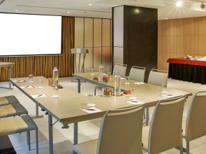 Отель NH Collection Barcelona Gran Calderón