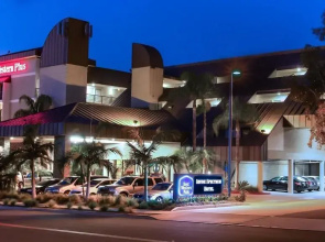 Irvine Suites Hotel