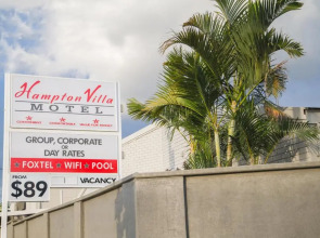 Hampton Villa Motel