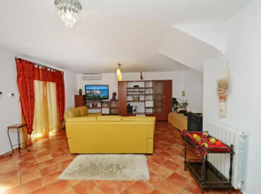 Sonja Vacation House