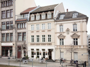 Apartments Mitte Residence