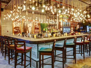 Отель Mercure Bangkok Sukhumvit 11