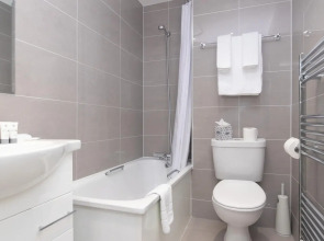 Kensington Gardens Hotel