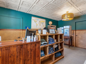 Duck Creek Village Inn