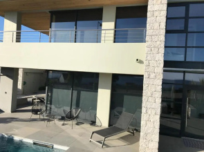 Villa d'exception, piscine, vue mer, plage à 100M