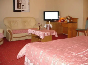 Hotel Trawa