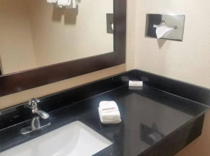 Stay Express Inn & Suites Houston Hobby Airport