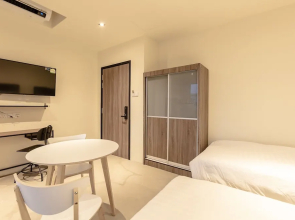 Nearby Sentosa Modern Apartment