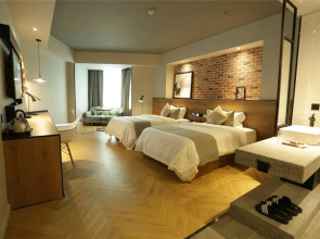 Dream-box Hotel