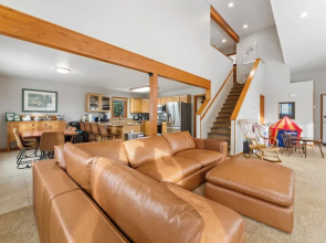 Stand-alone Mountain Home, Private Hot Tub and Deck, Mountain Views #34 by Summit County Mountain Retreats