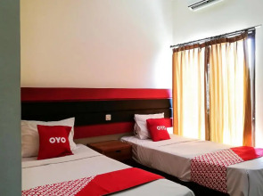 OYO 4012 Ari Beach Inn