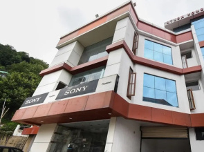 Ayush Home Stay by OYO Rooms