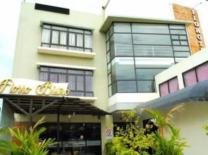 OYO 415 Florotel Gensan