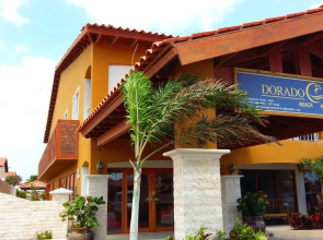 Dorado Eagle Beach Hotel