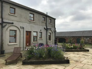 Charming 3-bed Cottage Moira - Hillsborough
