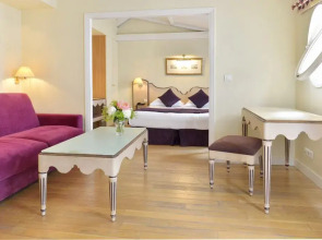 Hôtel Suites Unic Renoir Saint Germain