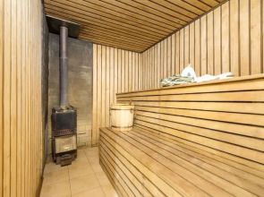 Миссис Сьютс