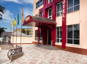 City Club Hotel