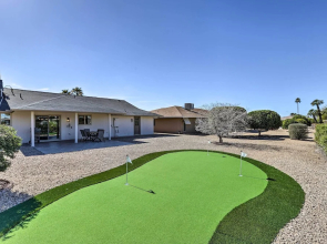 Putting Green, Grill: Home in Sun City West!