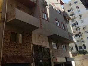 Females Only Host Is Woman Citycenter Near All