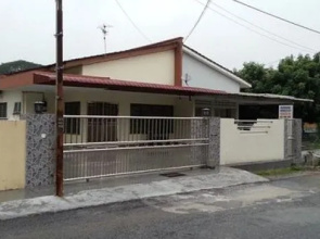 Riverside Homestay