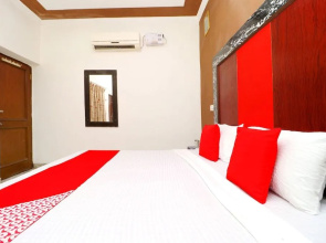 Oyo 37663 Hotel Royal Palace