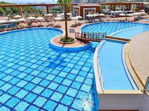 Azura Park Residence