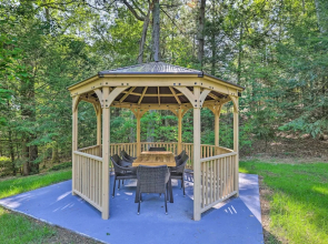 Gazebo & Yard: Stroudsburg Home in Poconos