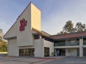 Red Roof Inn Santa Ana