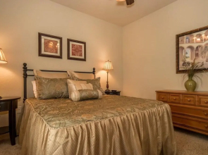 BP432CP 2 Bedroom Condo in Bella Piazza 2 Condo