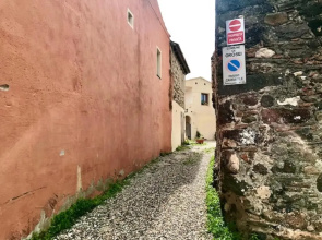 Domo Mea Terra e Domo Mea Chelu - 2 appartamenti nel centro storico di Orosei