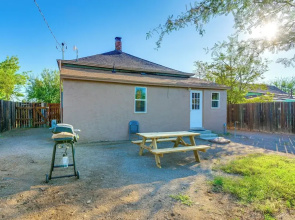 Walkable Location, Fenced Yard: Wickenburg Home!