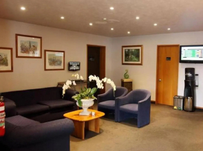 Airport Gateway Motor Lodge
