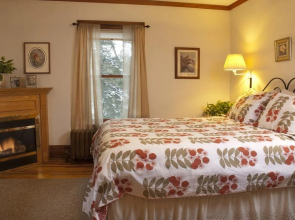 Pinehurst Inn Bed & Breakfast