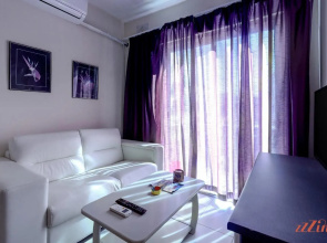 Seaside 2 Bedroom Apt w Side Sea Views - New