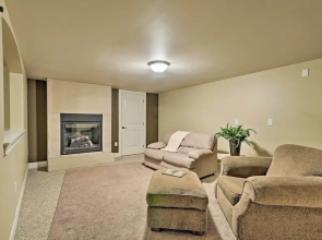 Family Home w/ Wifi, 14 Mi to Dutch Wonderland!