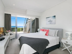 Luxury Bale Penthouse & Jacuzzi Spa 1328 North Culture