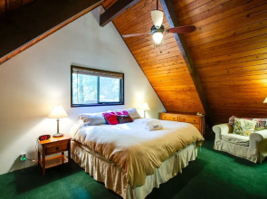 98SL - Hot Tub - BBQ - Pets Ok - WiFi - Sleeps 6