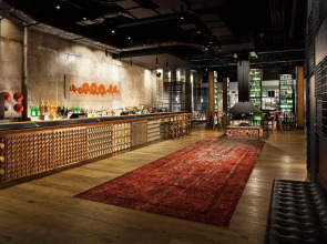 DoubleTree by Hilton Hotel Melbourne - Flinders Street