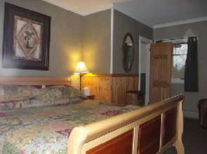 The Jay Village Inn