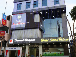 Hotel Sumi Palace