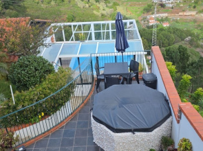 Ocean Heated Pool Jacuzzi View Blue