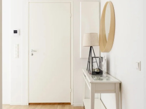 Stylish Bright 42m2 Studio with Balcony