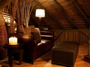 Serena Mivumo River Lodge
