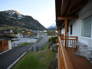 Appartement Tauernblick Top 6 Kaprun by Four Seasons Apartments