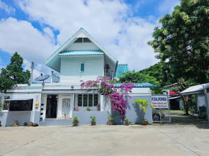 P California Inter Hostel