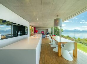 Luxury & Modern 4BD Villa with Panoramic Lake View by GuestLee
