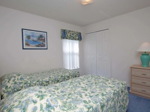 Greater Groves-4 Bedrooms home w/pool-5204GG