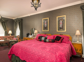 Montgomery Inn BnB