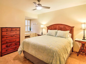 Ideal Getaway w/ Patio & Pool Access - Near Hiking